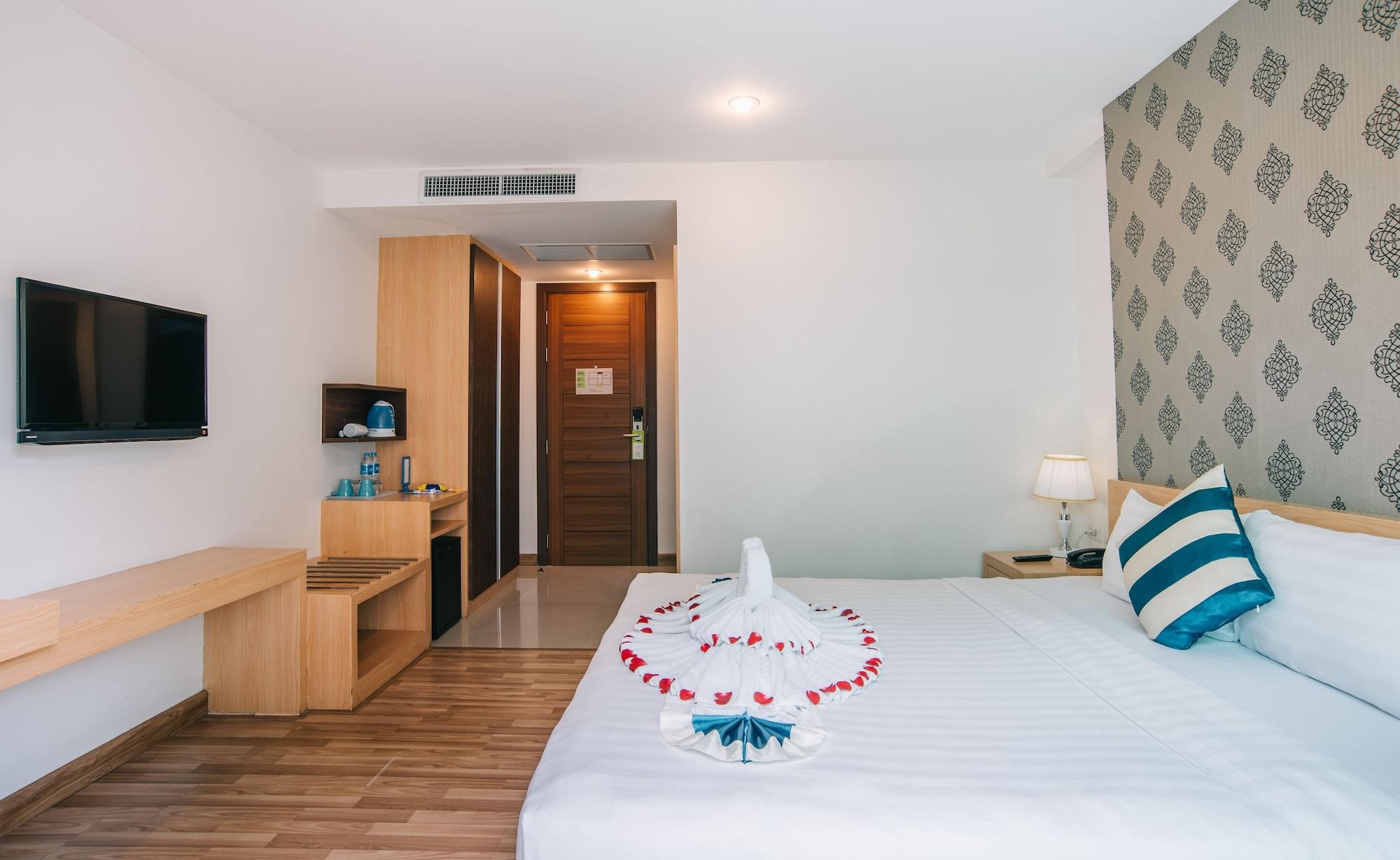 Icheck Inn Central Patong Dış mekan fotoğraf