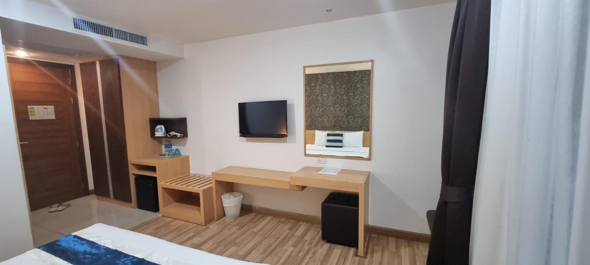 Icheck Inn Central Patong Dış mekan fotoğraf