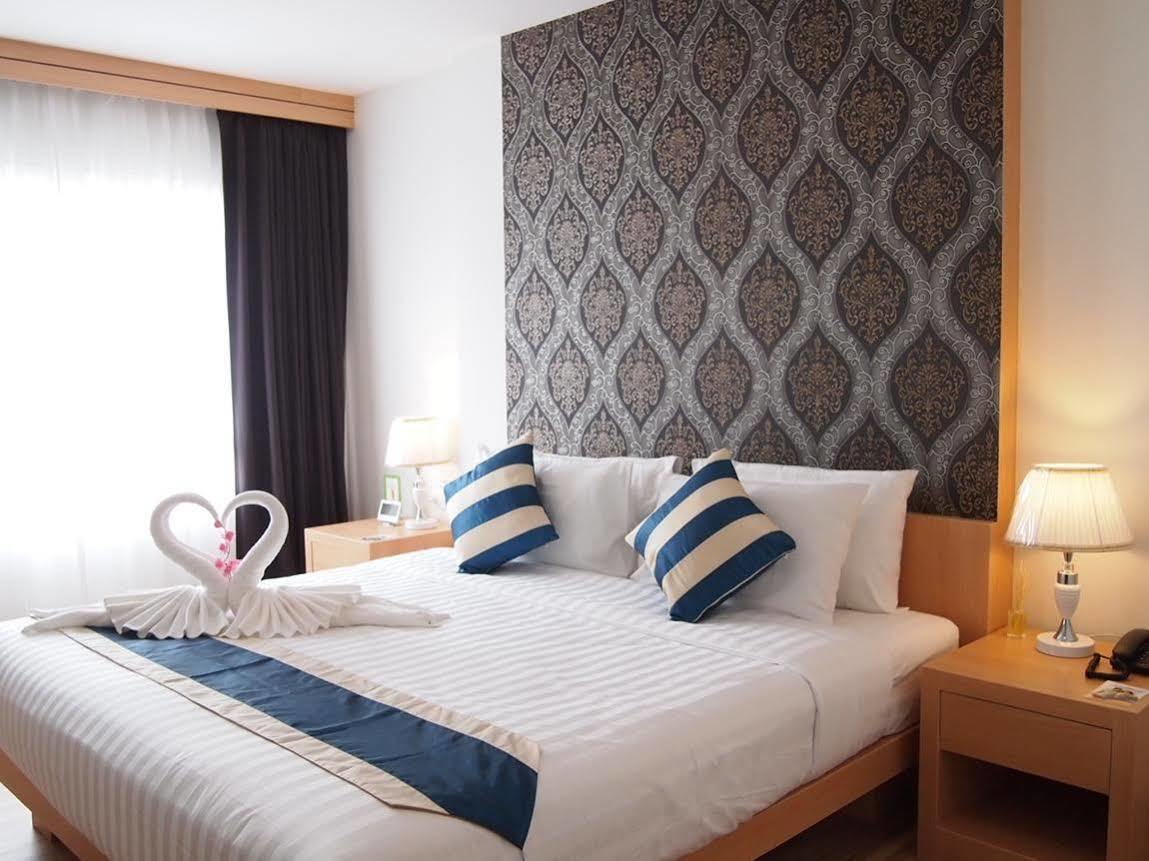 Icheck Inn Central Patong Dış mekan fotoğraf